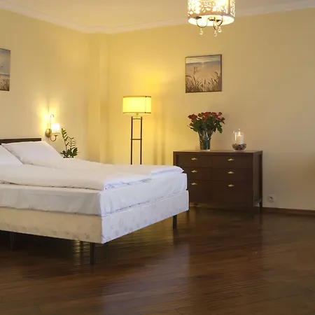 Kobza Haus Old Town 3*