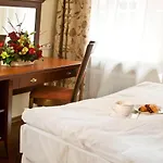 Kobza Haus Old Town 4*