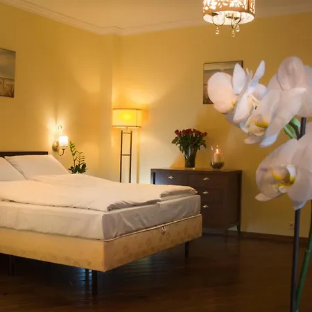 فندق مبيت وإفطار Kobza Haus Old Town غدانسك