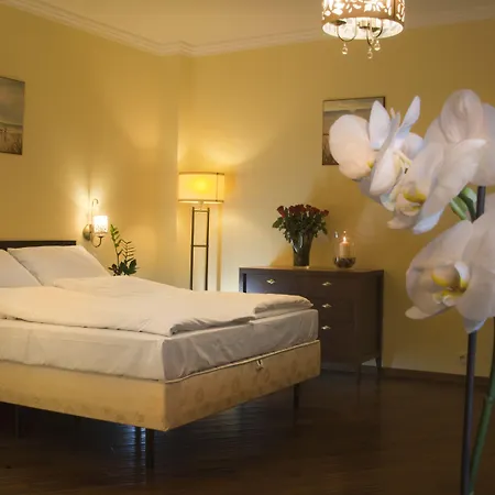 Bed & Breakfast Kobza Haus Old Town