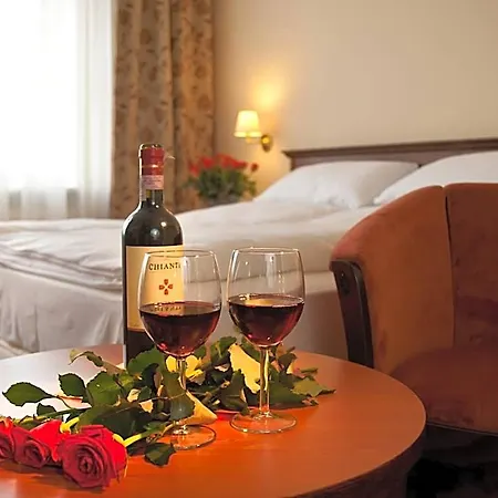 Oda ve Kahvaltı Kobza Haus Old Town 4*