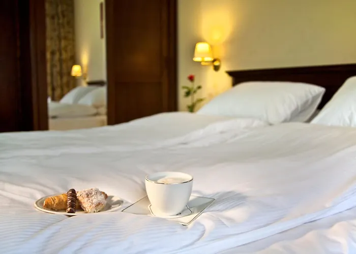 Kobza Haus Old Town Bed & Breakfast 4*