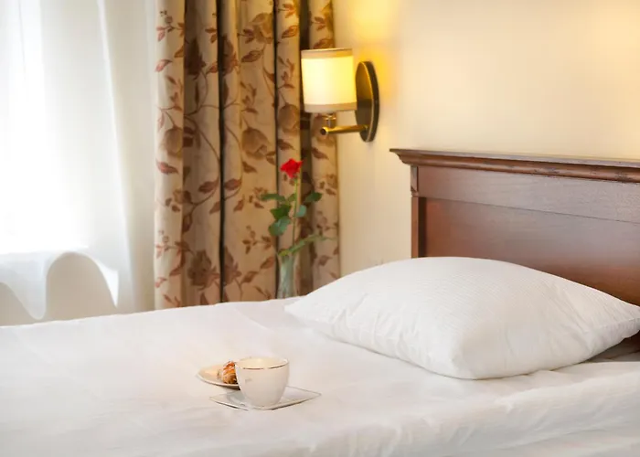 Bed & Breakfast Kobza Haus Old Town 4*